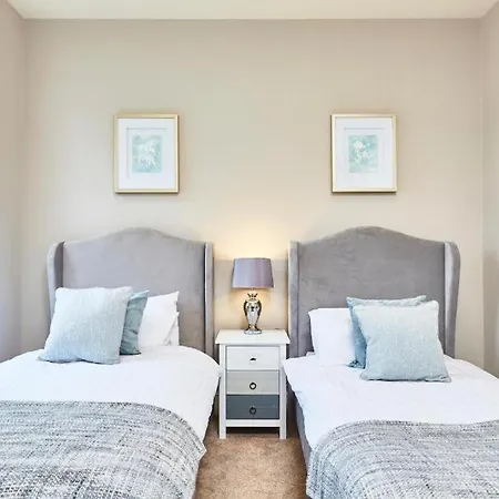 Remarkable Gems Of Harrogate